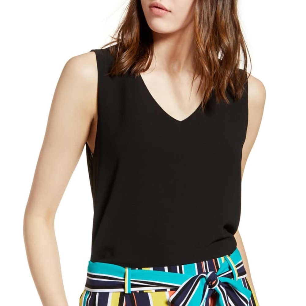 halogen | v-neck top